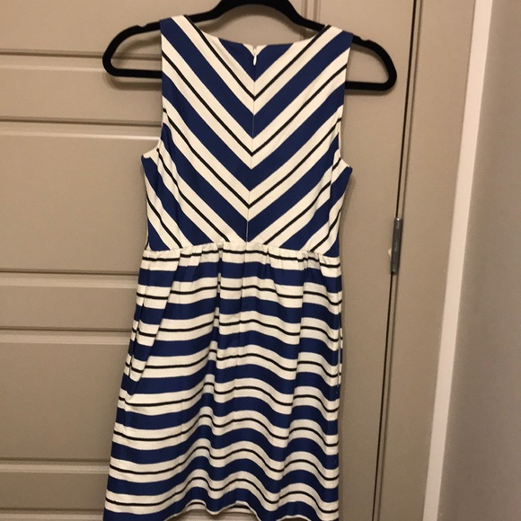 Loft dress unworn with tags attached - Picture 3 of 3